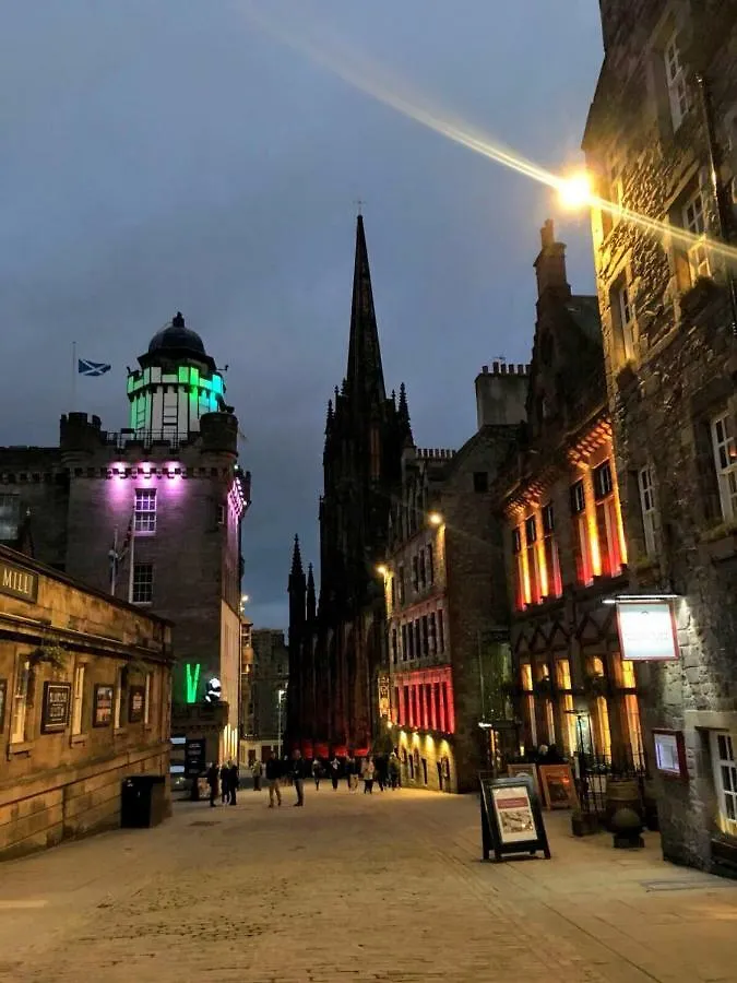 5 Bedroom Central Penthouse Apartment Edinburgh